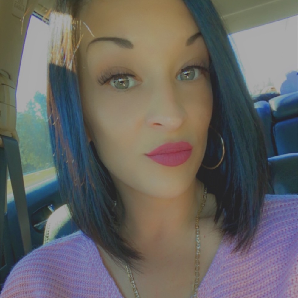 Meet your Posher, Rebecca